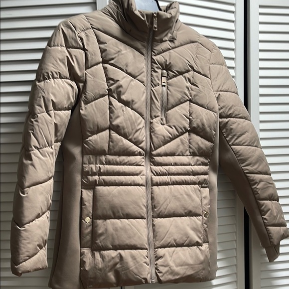 MICHAEL Michael Kors Tan Quilted Ski & Snow Jacket NWOT - Picture 2 of 11